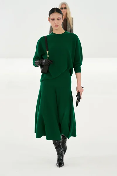 Look 44